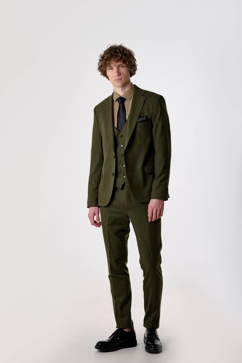 Tiavllya Business 3 Pieces Mens Suit Flat Notch Lapel Tuxedos (Blazer+vest+Pants)