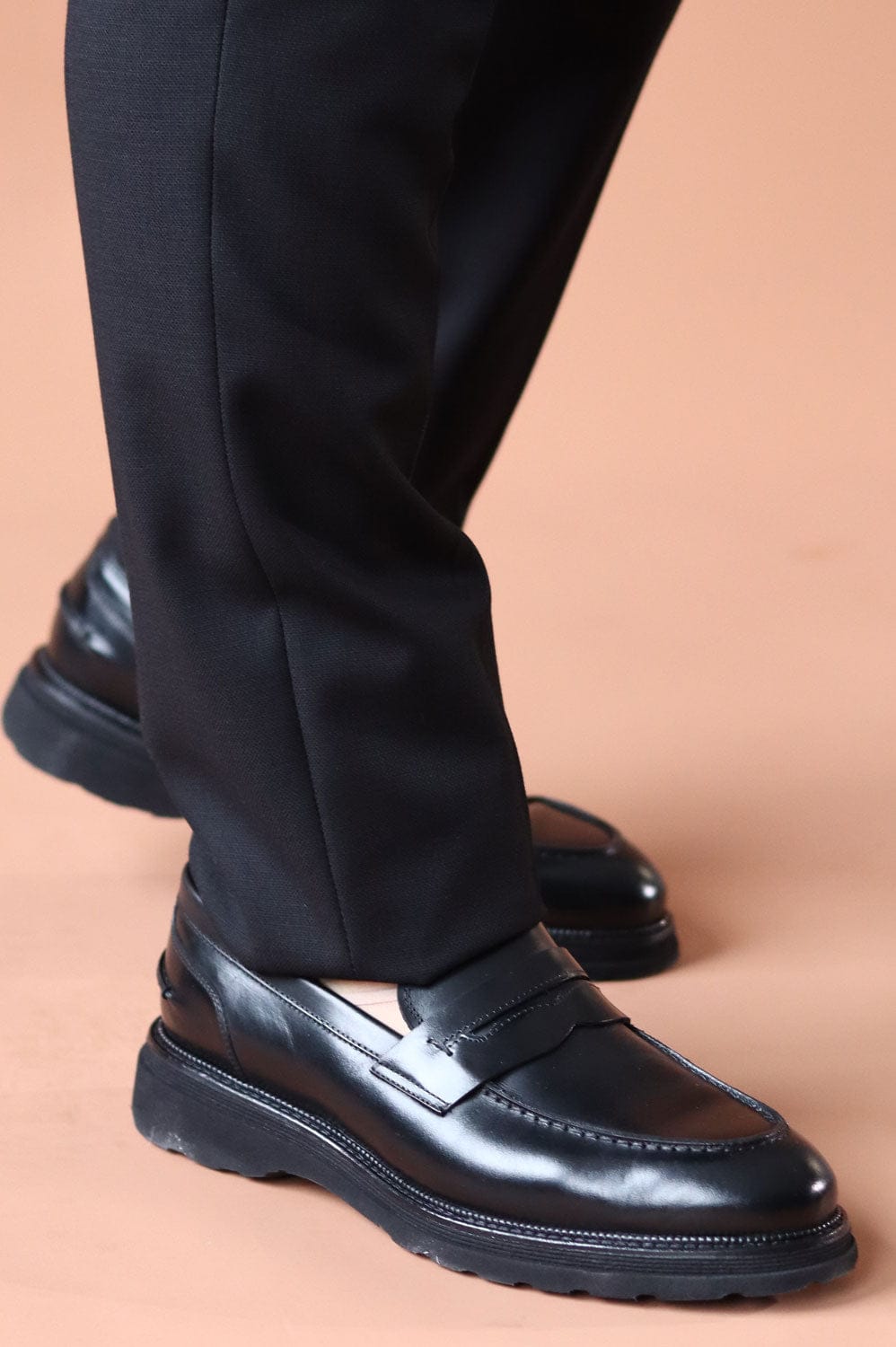 Tiavllya Business 3 Pieces Mens Suit Flat Peak Lapel Tuxedos (Blazer+vest+Pants)