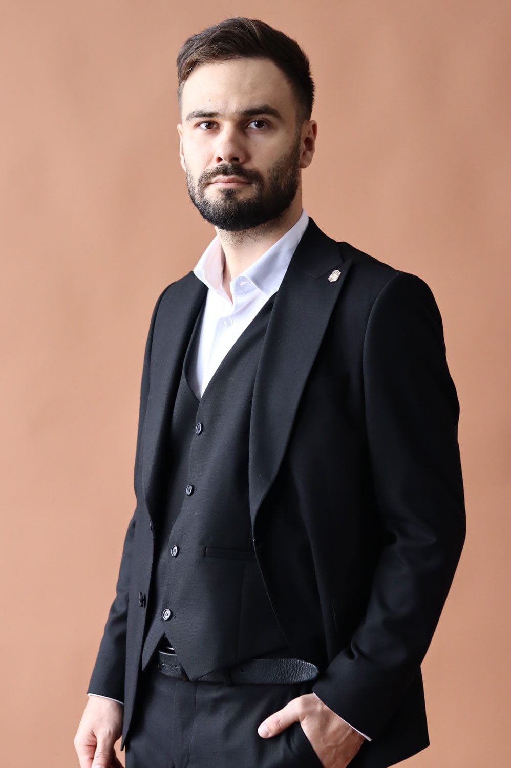 Tiavllya Business 3 Pieces Mens Suit Flat Peak Lapel Tuxedos (Blazer+vest+Pants)