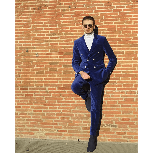 Tiavllya Classic Men's 2-Piece Red Velvet Peak Lapel Wedding Suit (Blazer+Pants)