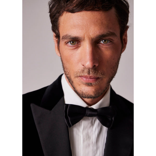 Tiavllya Classic Men's 2-Piece Red Velvet Peak Lapel Wedding Suit (Blazer+Pants)