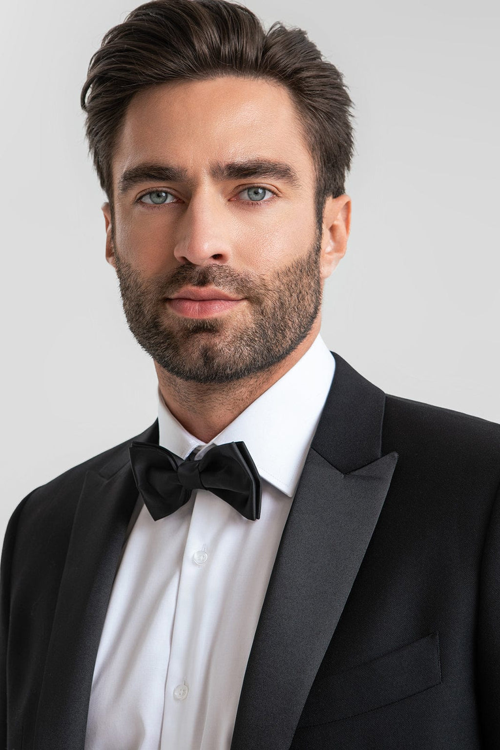 Tiavllya Fashion 2 Pieces Mens Black Suit Flat Peak Lapel Tuxedos For Wedding (Blazer+Pants)