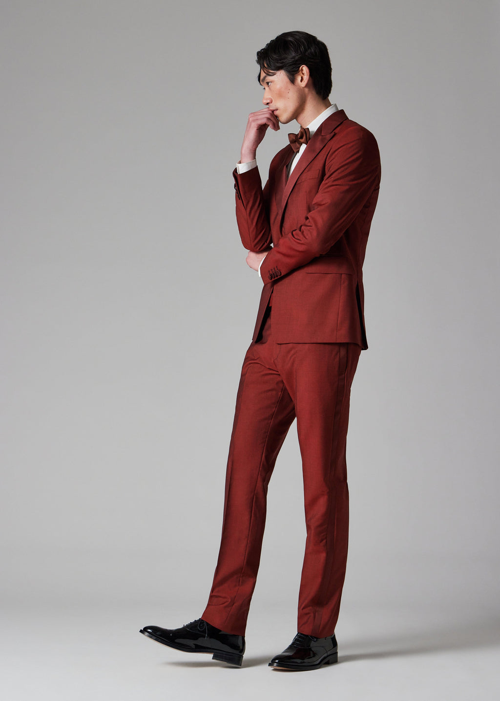 Tiavllya Fashion 2 Pieces Mens Suit Flat Peak Lapel Tuxedos (Blazer+Pants)