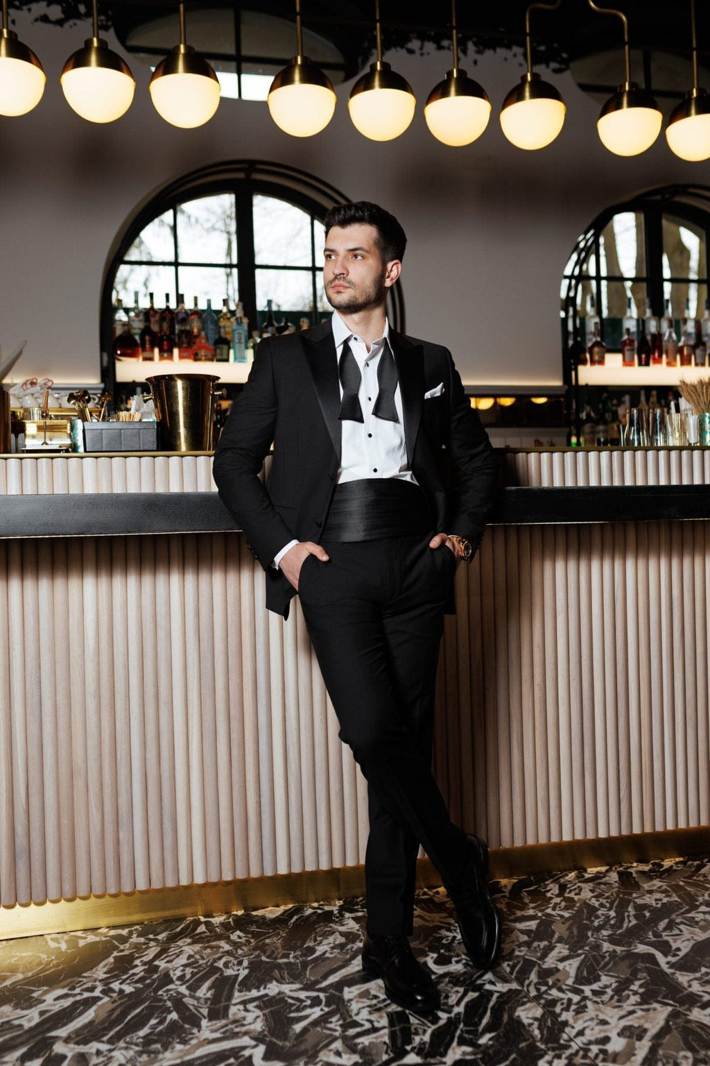 Tiavllya Fashion 2 Pieces Mens Suit Flat Peak Lapel Tuxedos For Wedding (Blazer+Pants)