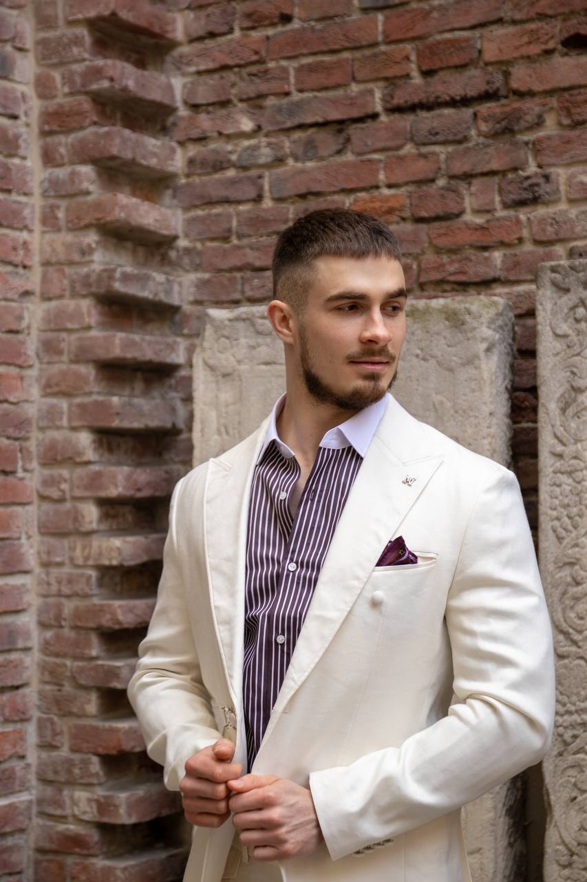 Tiavllya Fashion 2 Pieces Mens Suit Flat Peak Lapel Tuxedos For Wedding (Blazer+Pants)