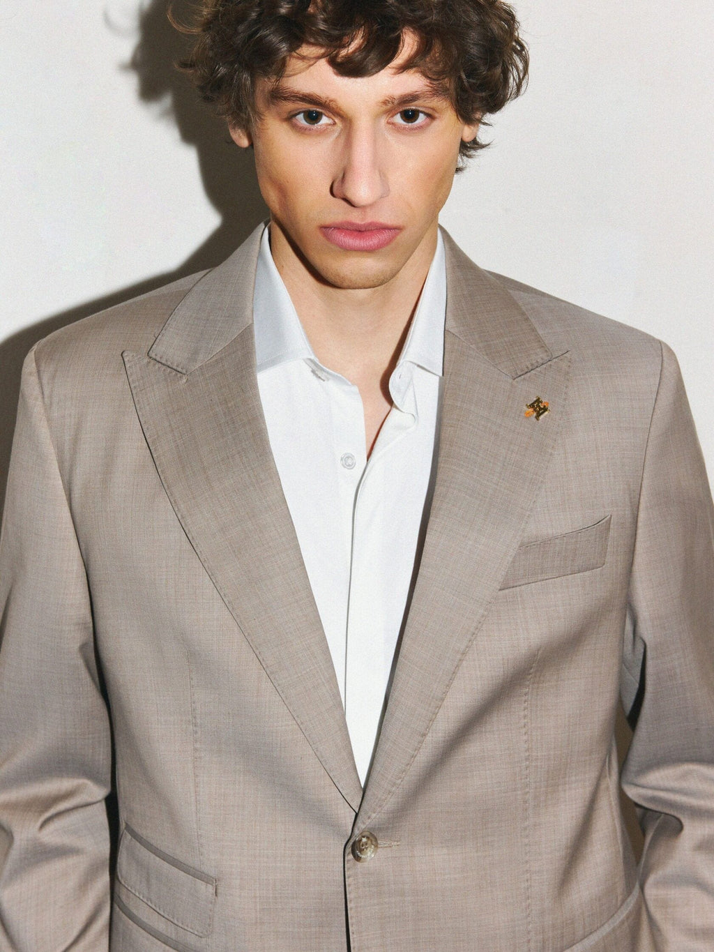 Tiavllya Fashion 2 Pieces Mens Suit Flat Peak Lapel Tuxedos For Wedding (Blazer+Pants)