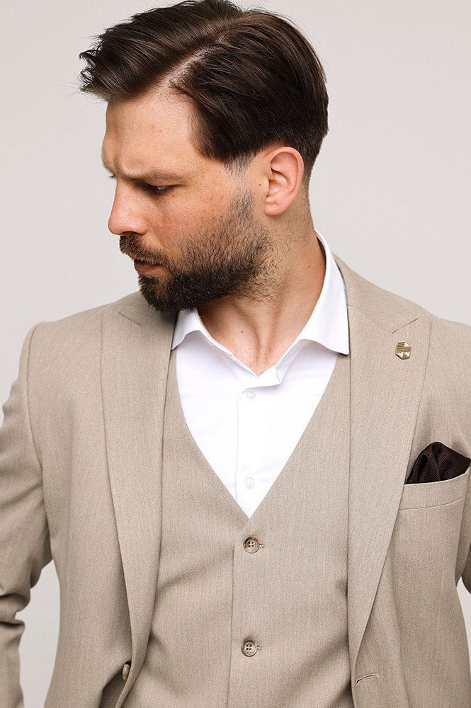 Tiavllya Fashion 3 Pieces Mens Suit Flat Peak Lapel Tuxedos (Blazer+vest+Pants)