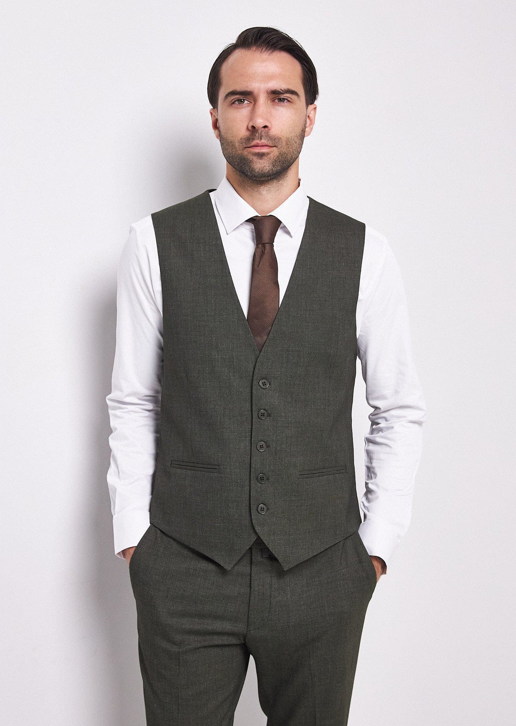 Tiavllya Fashion Men's 3 Pieces Flat Peak Lapel Army Green Tuxedos For Party (Blazer+vest+Pants)