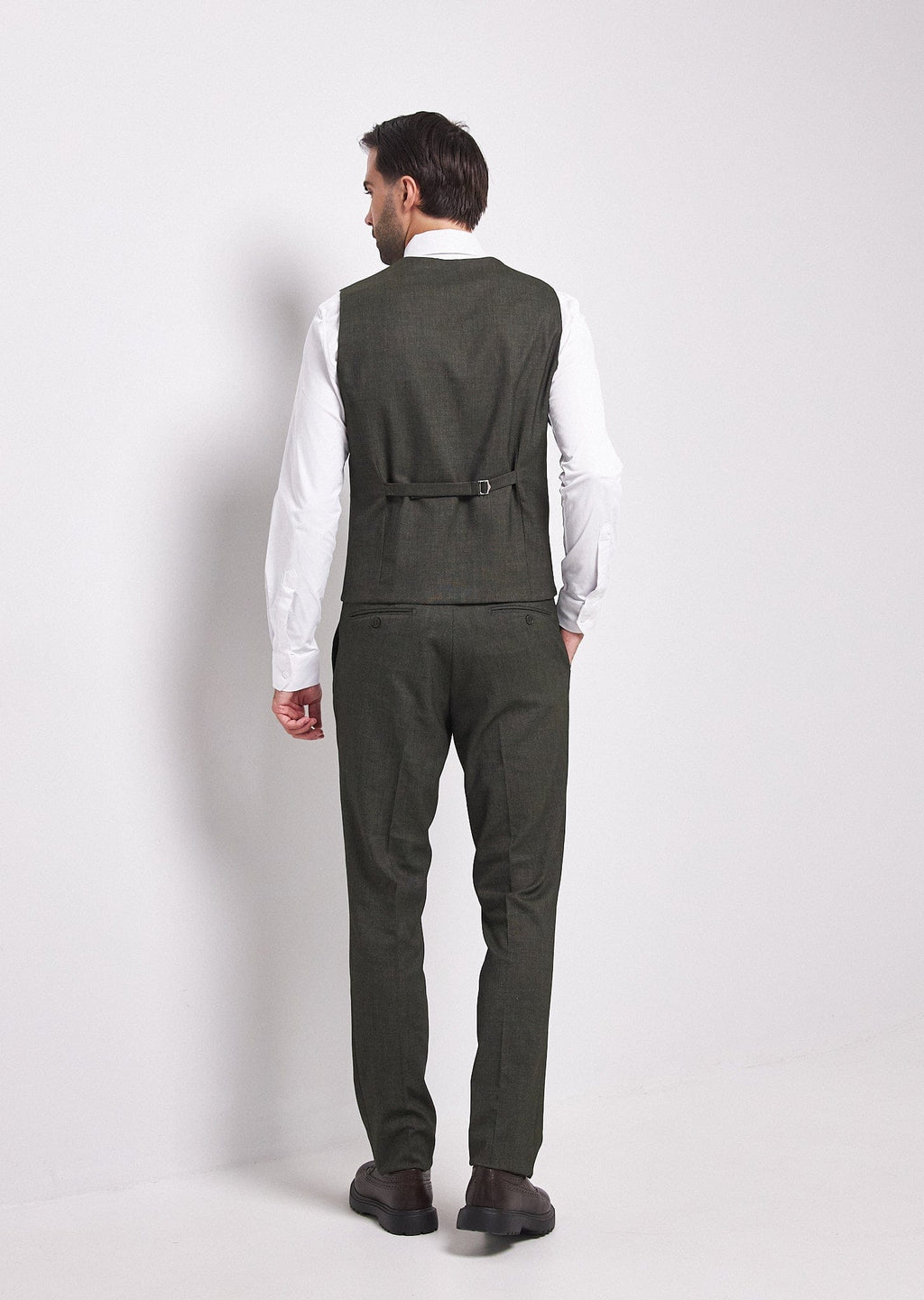 Tiavllya Fashion Men's 3 Pieces Flat Peak Lapel Army Green Tuxedos For Party (Blazer+vest+Pants)