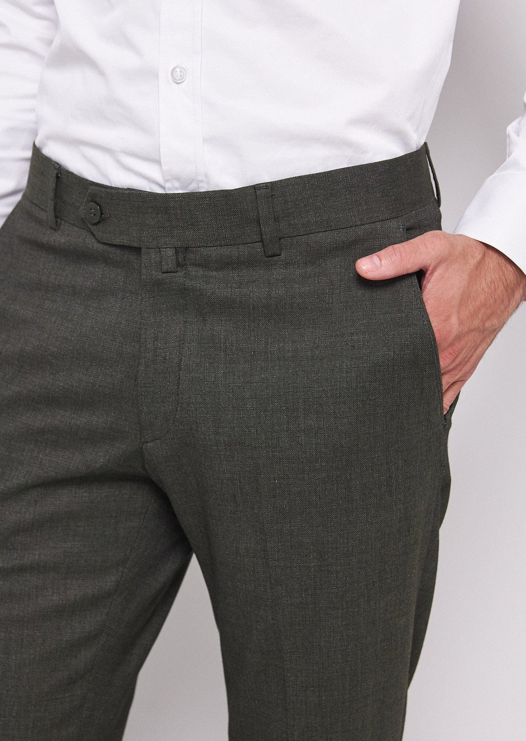 Tiavllya Fashion Men's 3 Pieces Flat Peak Lapel Army Green Tuxedos For Party (Blazer+vest+Pants)