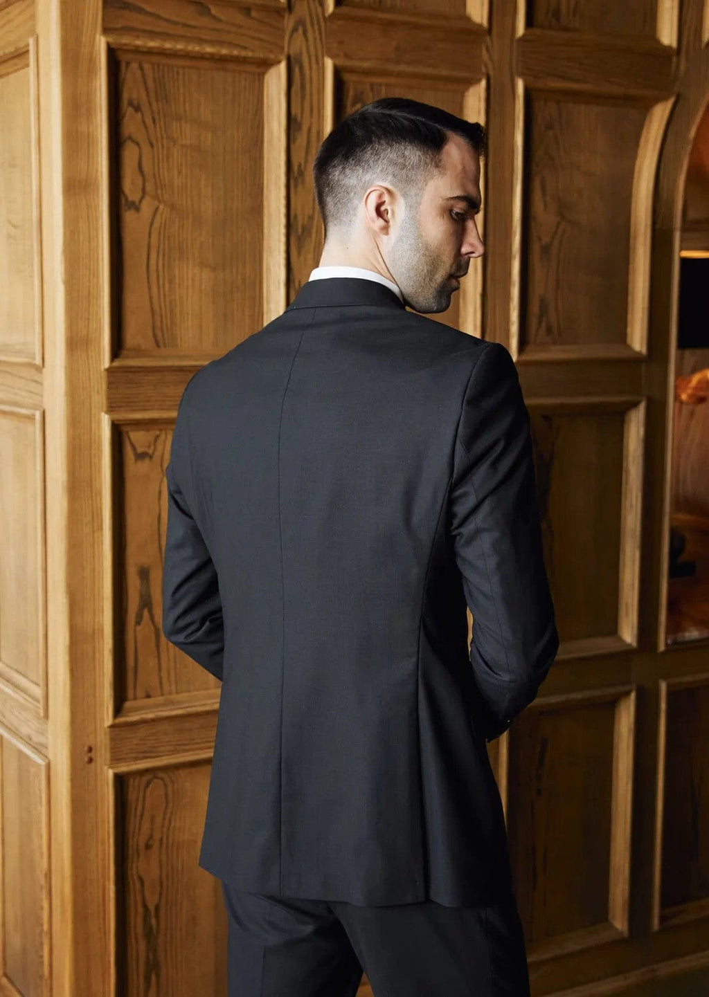 Tiavllya Fashion Men's 3 Pieces Flat Peak Lapel Black Tuxedos For Party (Blazer+vest+Pants)