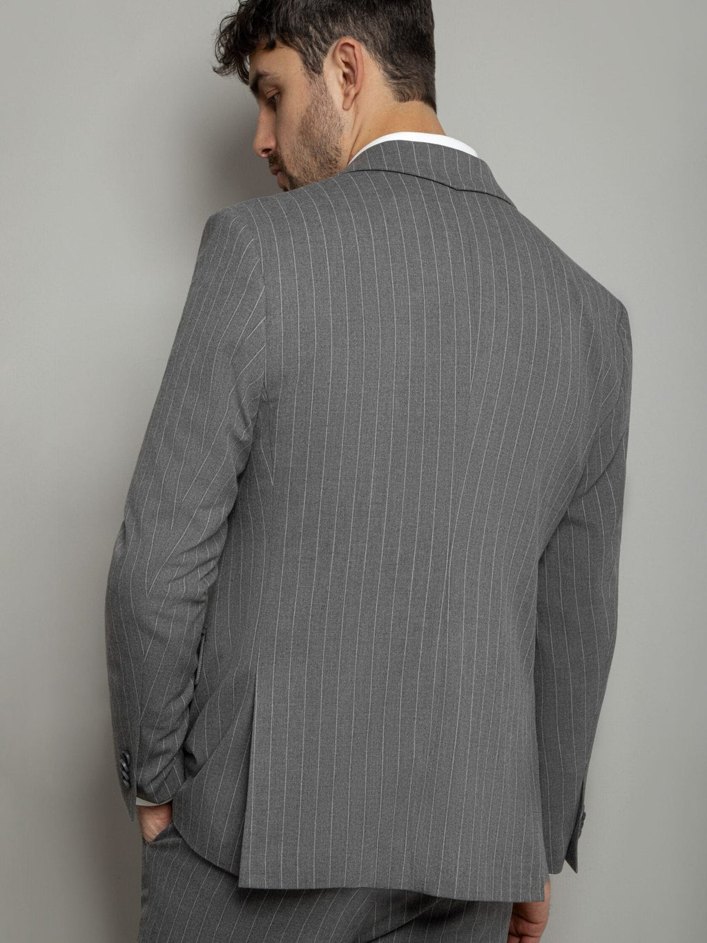 Tiavllya Fashion Men's 3 Pieces Mens Suit Peak Lapel Striped Tuxedos (Blazer+Vest+Pants)