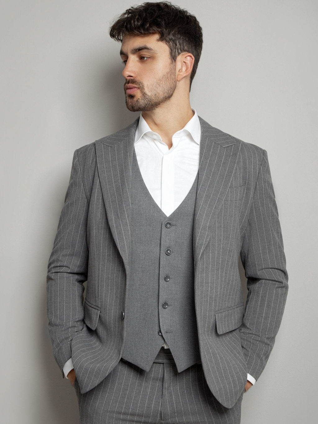 Tiavllya Fashion Men's 3 Pieces Mens Suit Peak Lapel Striped Tuxedos (Blazer+Vest+Pants)