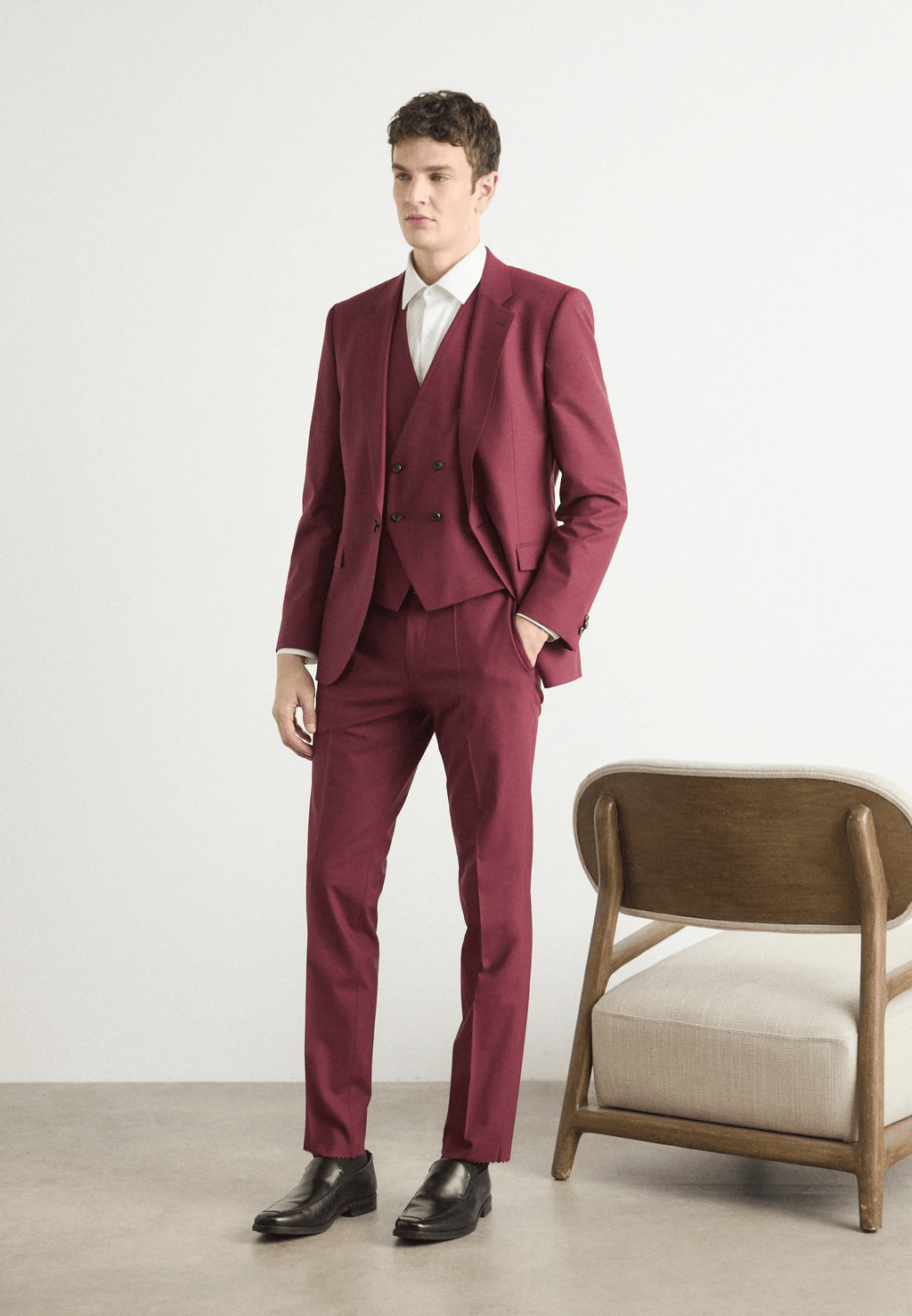 Tiavllya Fashion Men's Burgundy Suits 3 Pieces Notch Lapel Tuxedos (Blazer+Vest+ Pant)