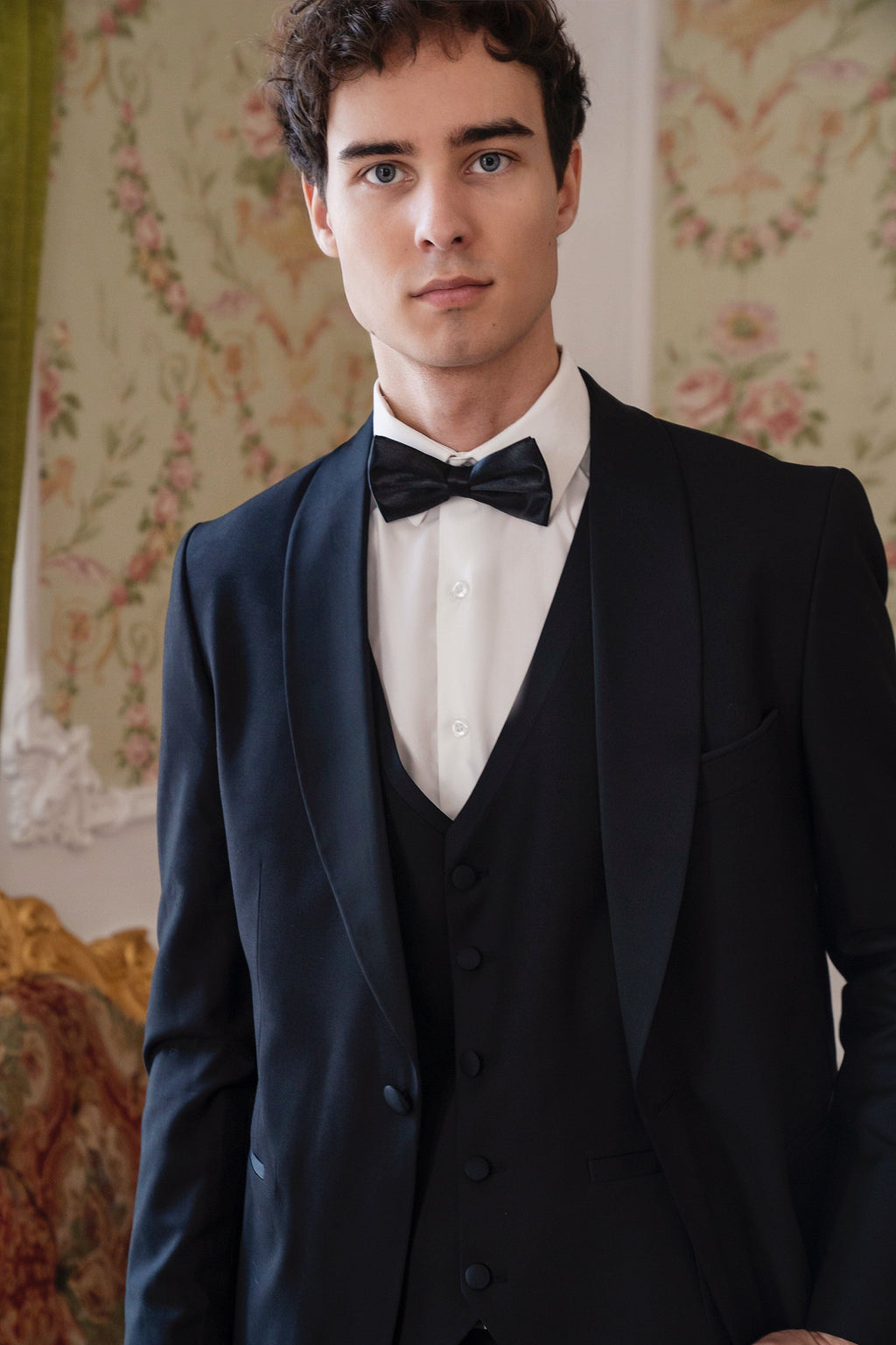 Tiavllya Fashion Men's Suit Flat 3 Pieces Shawl Lapel Tuxedo For Prom (Blazer+vest+Pants)