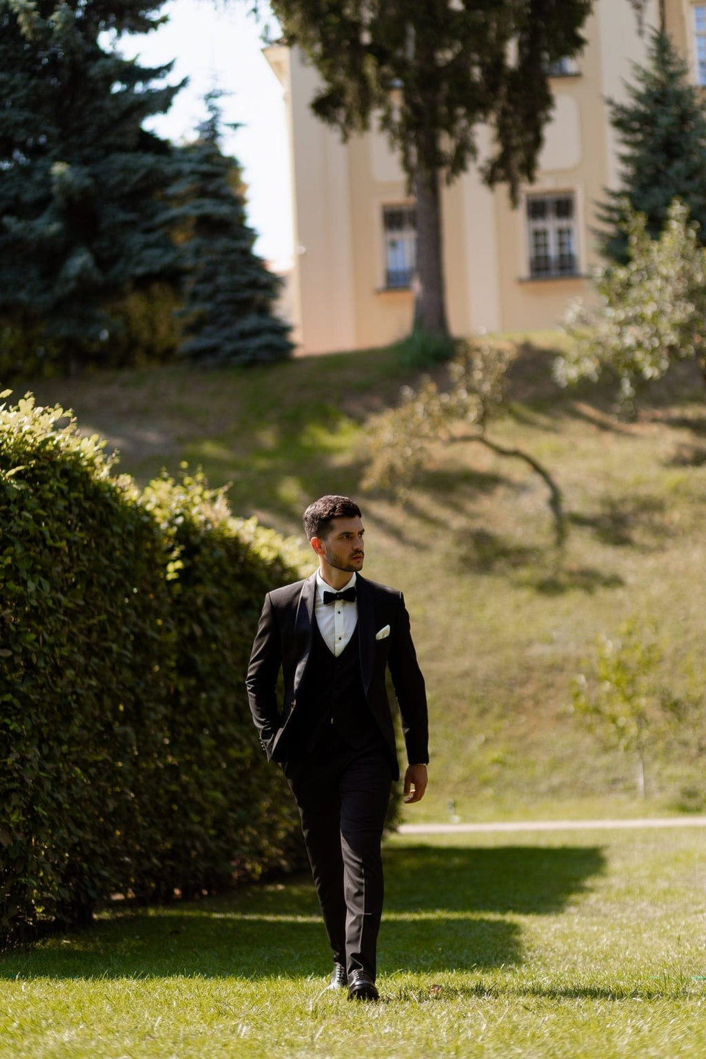 Tiavllya Fashion Men's Suit Flat 3 Pieces Shawl Lapel Tuxedo For Prom (Blazer+vest+Pants)