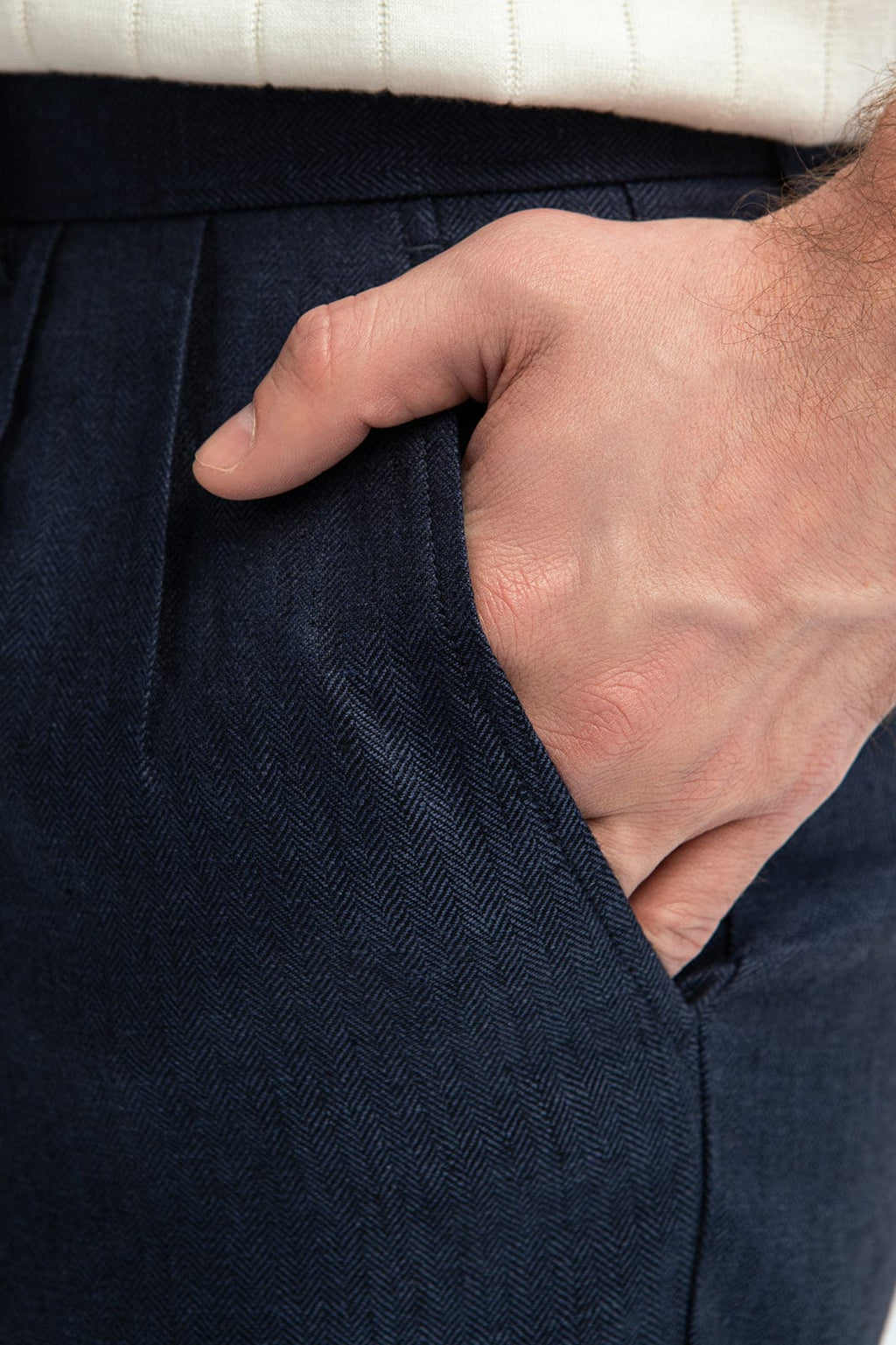 Tiavllya Formal 2 Piece Men's Navy Suit Flat Linen Notch Lapel Tuxedos (Blazer+Shorts)