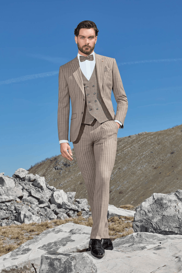 Tiavllya Formal Men's 3 Pieces Mens Suit Peak Lapel Striped Tuxedos (Blazer+Vest+Pants)